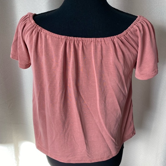 ⭐️Tie Waist Top⭐️ - Picture 2 of 10